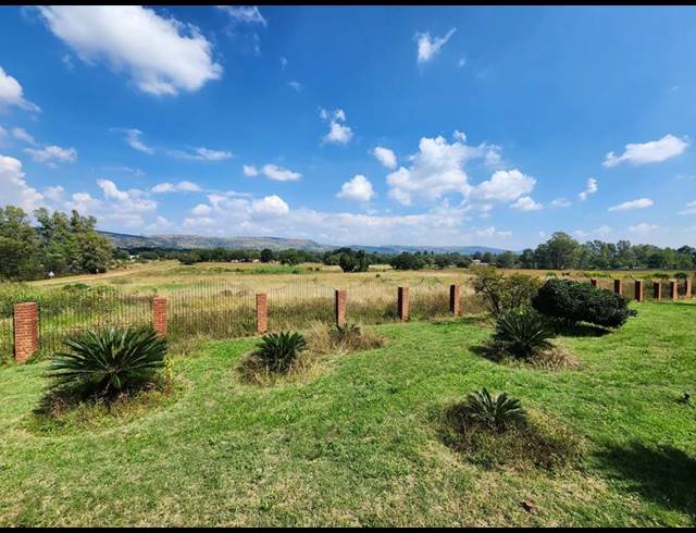 FARM FOR SALE IN KAMEELDRIFT WEST